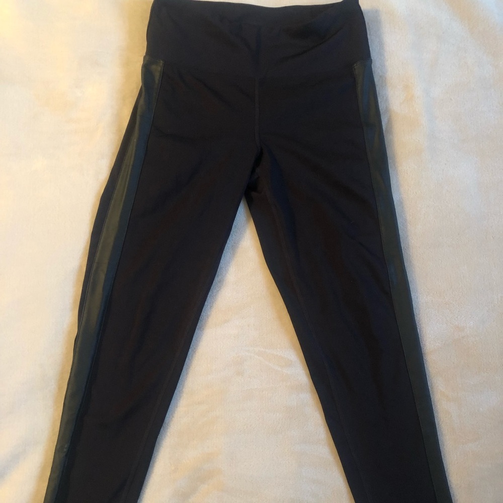 Black leggings